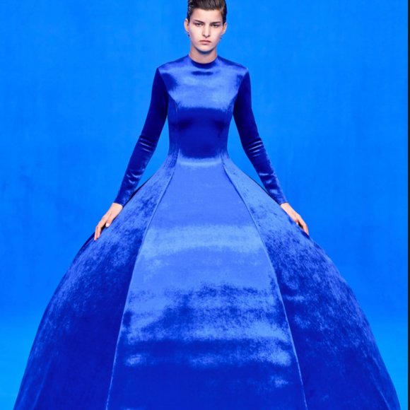 Welcome to My Closet! - Picture 10 of 16